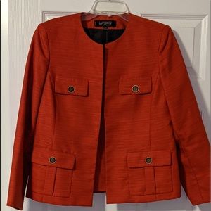 Kasper pumpkin colored jacket & tank top.